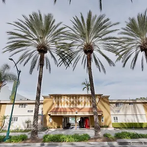 Americas Value & Hotel